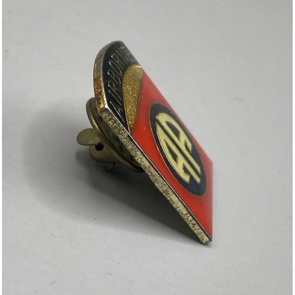 WWII 82nd Airborne Division AA DI‎ Unit Crest Pin